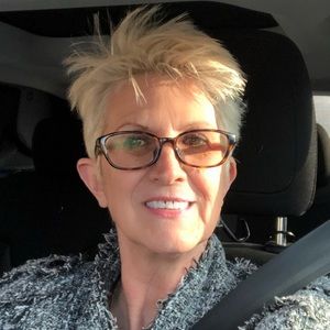 Meet your Posher, Donna